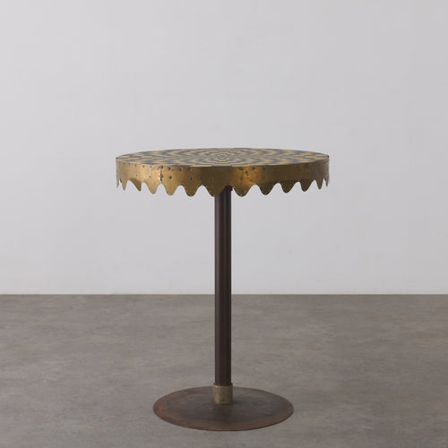 FRENCH SCALLOPED EDGE PEDESTAL TABLE